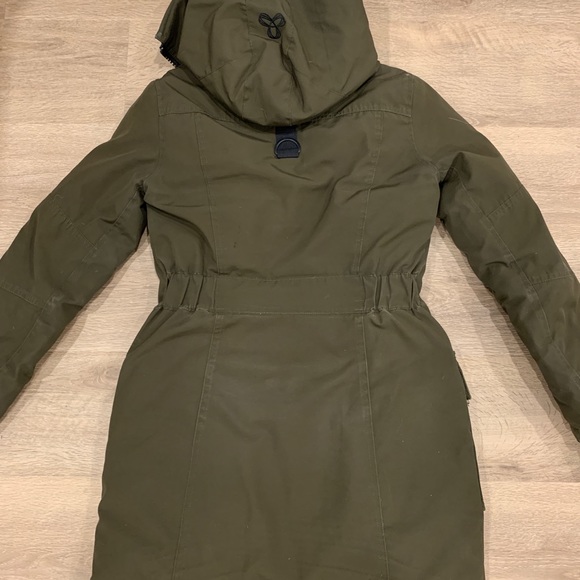 ✌️HOST PICK✌️ Aritzia TNA Bancroft Parka - Picture 7 of 12